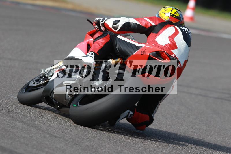 /Archiv-2022/06 15.04.2022 Speer Racing ADR/Gruppe rot/666